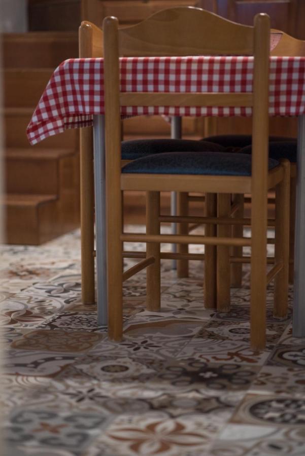 Grandmother'S House Διαμέρισμα Ψίνθος Εξωτερικό φωτογραφία